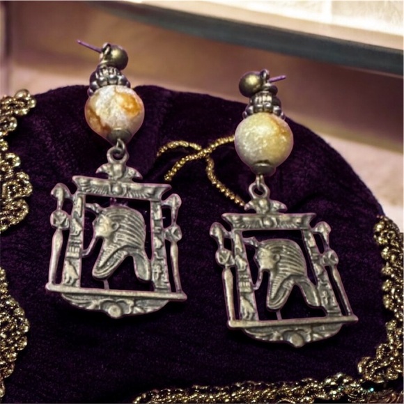 Antique Genuine Egyptian Obsidian “Pharaoh's Treasure“ Earrings - Picture 1 of 9